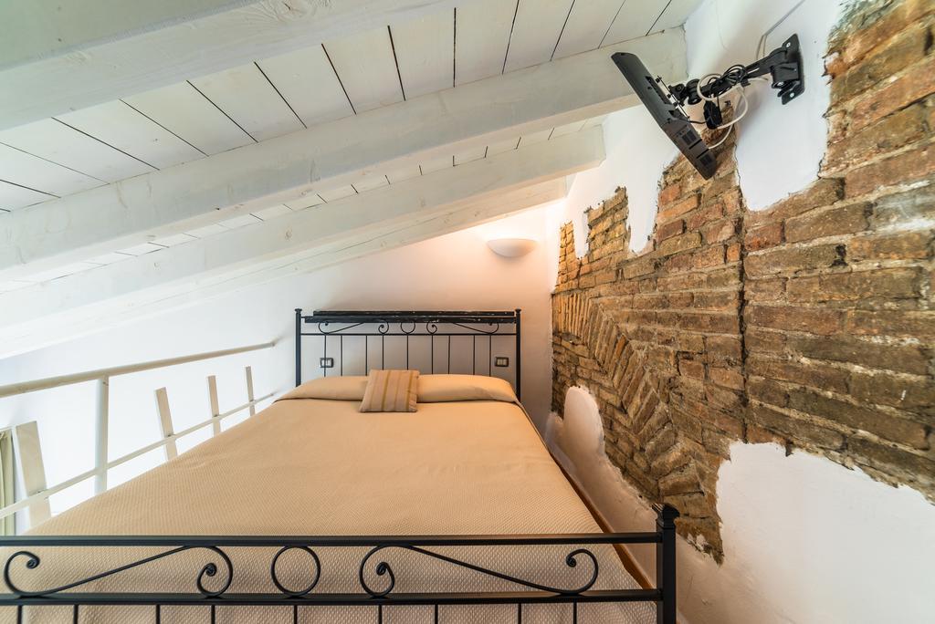 Le Residenze Del Tenore Romano di Lombardia Bagian luar foto